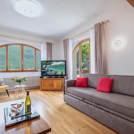 Maison Sautreau Bout Du Vakantiehuis Doussard